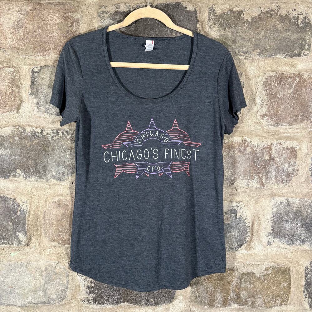 Anvil Tee Woman's Medium Gray‎ Chicago's Finest Police CPD V-Neck Scoop Neck